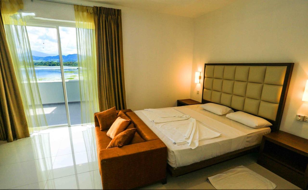 Lavendish Wild Safari Hotell Wasgamuwa Eksteriør bilde